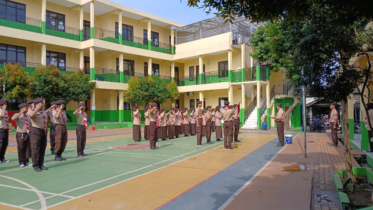 Lantik Penegak Laksana, Pramuka SMK Bina Teknika Cileungsi Laksanakan Proses Pembinaan