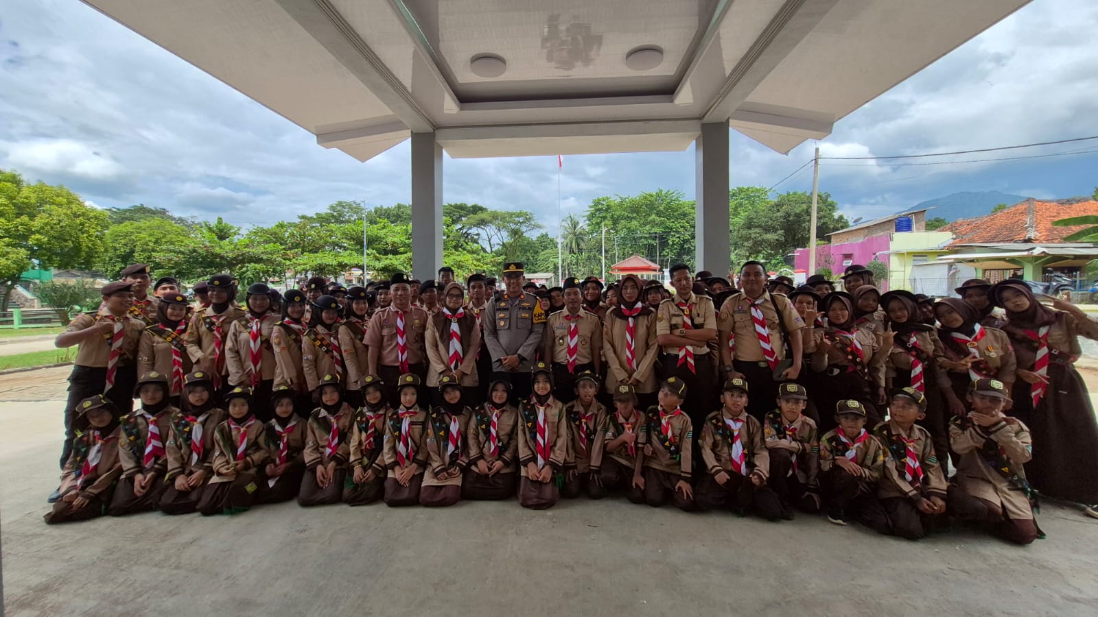 Kapolsek Tanjungsari Lepas Calon Pramuka Garuda Kwarran Tanjungsari