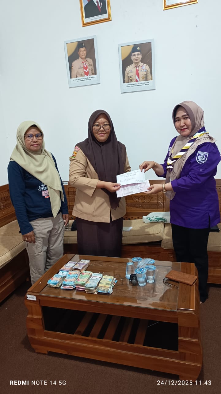 Kwarran Bojonggede Serahkan Donasi Rp15 Juta untuk Korban Bencana di Sumatera