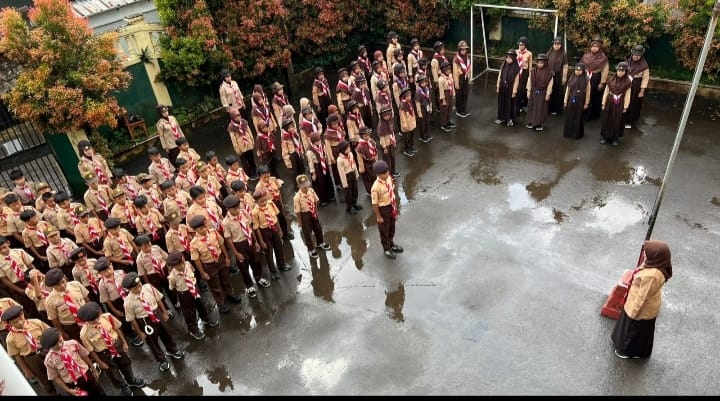 Ketua Kwarran Caringin Buka Kegiatan Perkemahan Sabtu–Minggu di SDN Curug Dengdeng