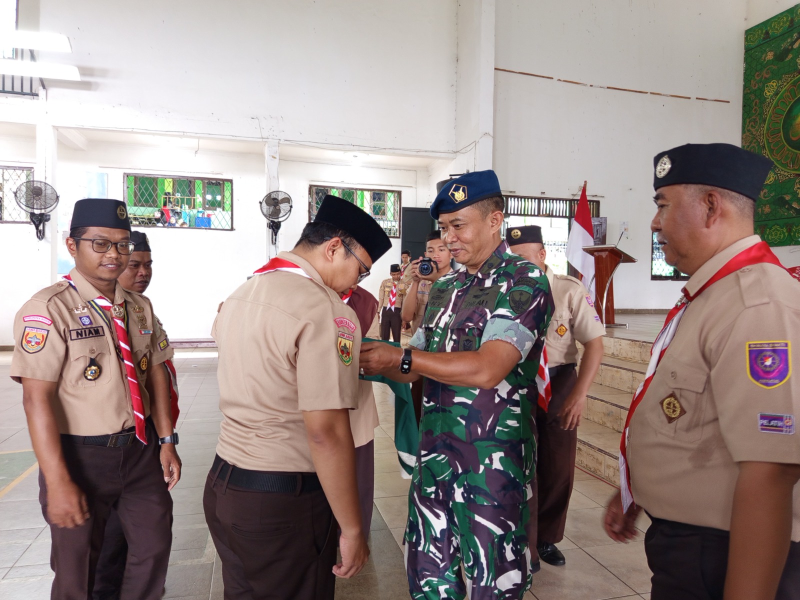 Pesantren Modern Ummul Quro Al-Islami Gelar Pelantikan dan Pengukuhan Saka Dirgantara