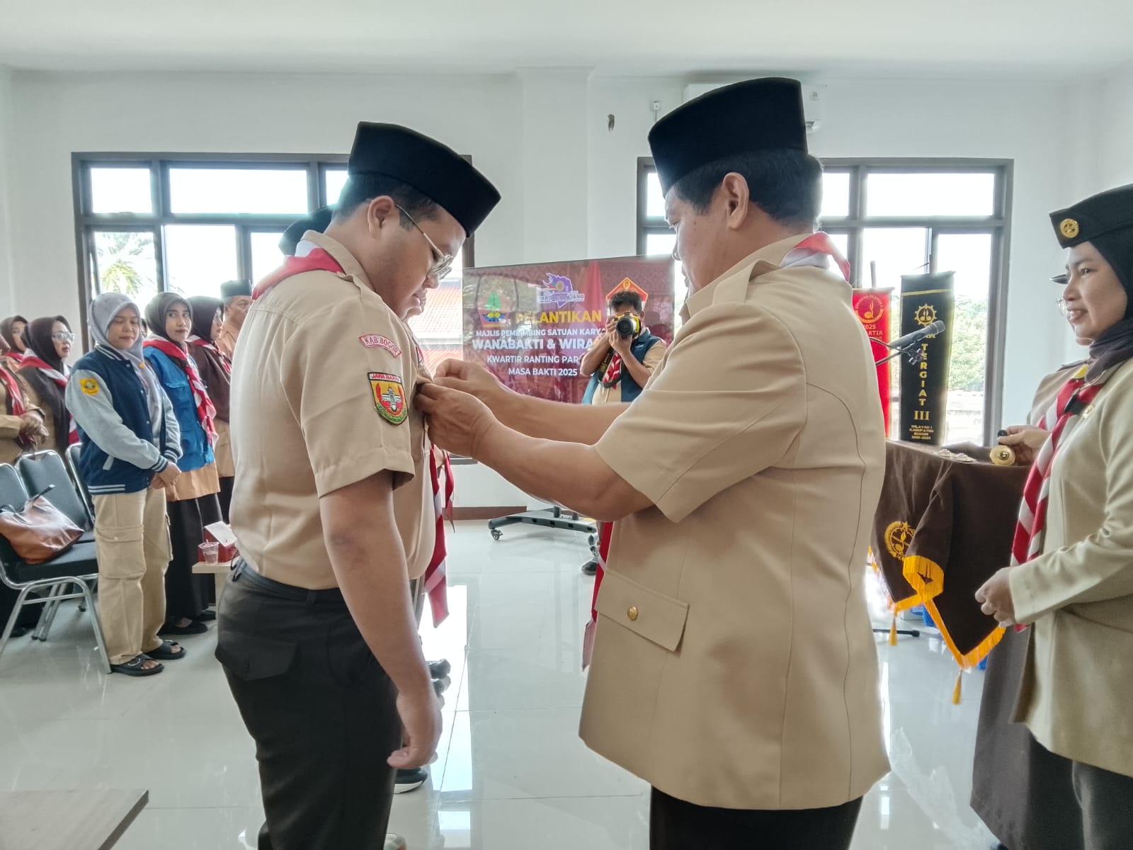 PELANTIKAN PENGURUS SAKA WANABAKTI KWARTIR RANTING PARUNGPANJANG