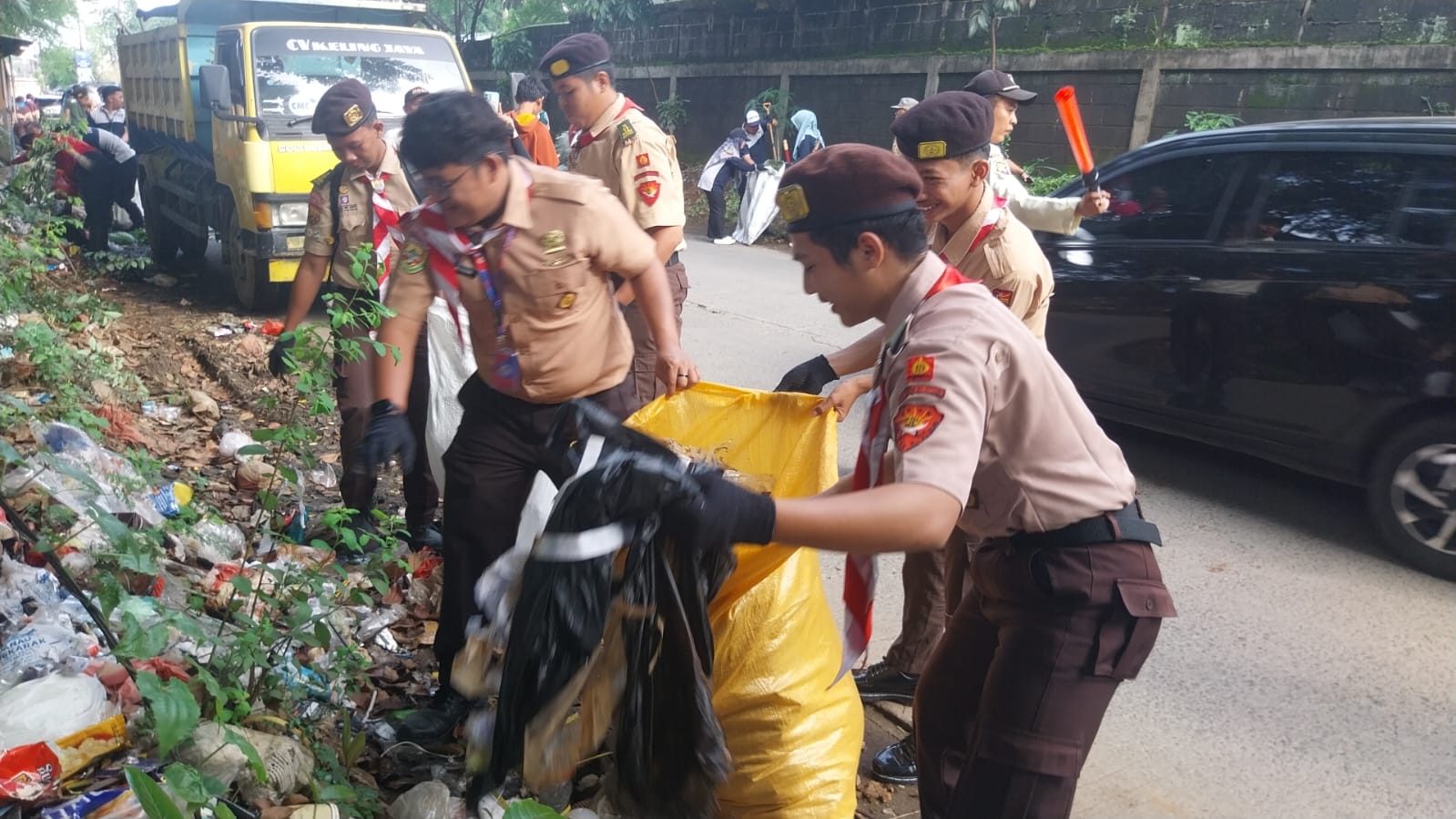 Antusian Pramuka SMK Bina Teknika Cileungsi Ikuti Giat ”Bestie"