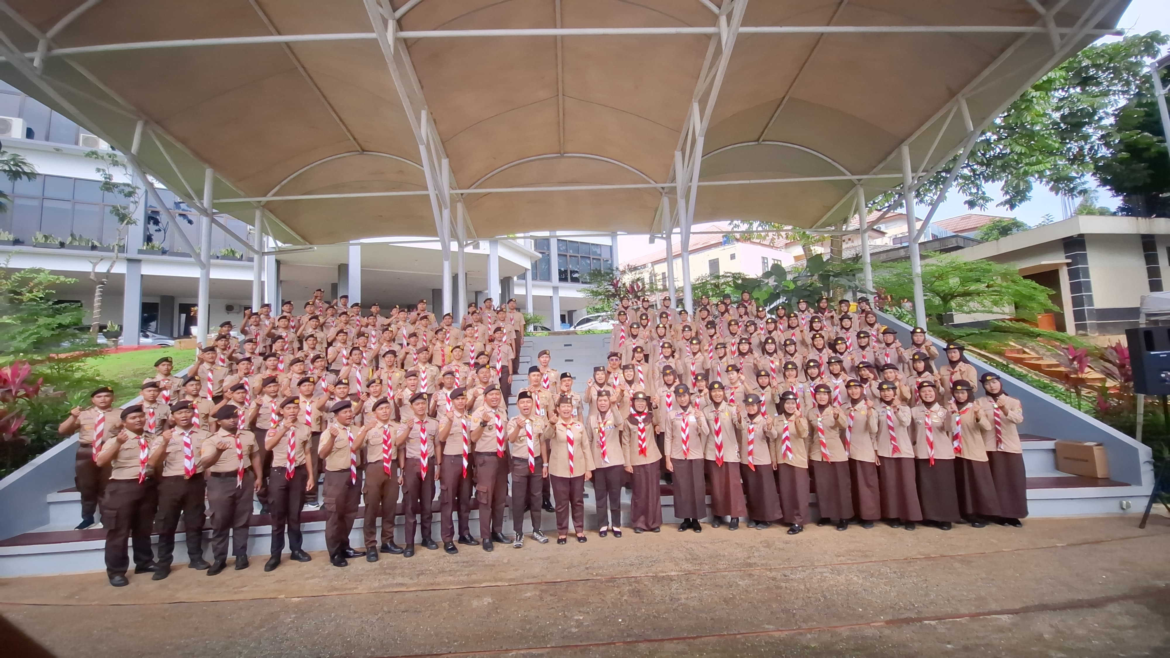 Anggota Pramuka Kwartir Ranting Gerakan Pramuka Kecamatan Ciampea Ikuti Open Rekrutmen Unit Protokol Kwarcab Kab. Bogor