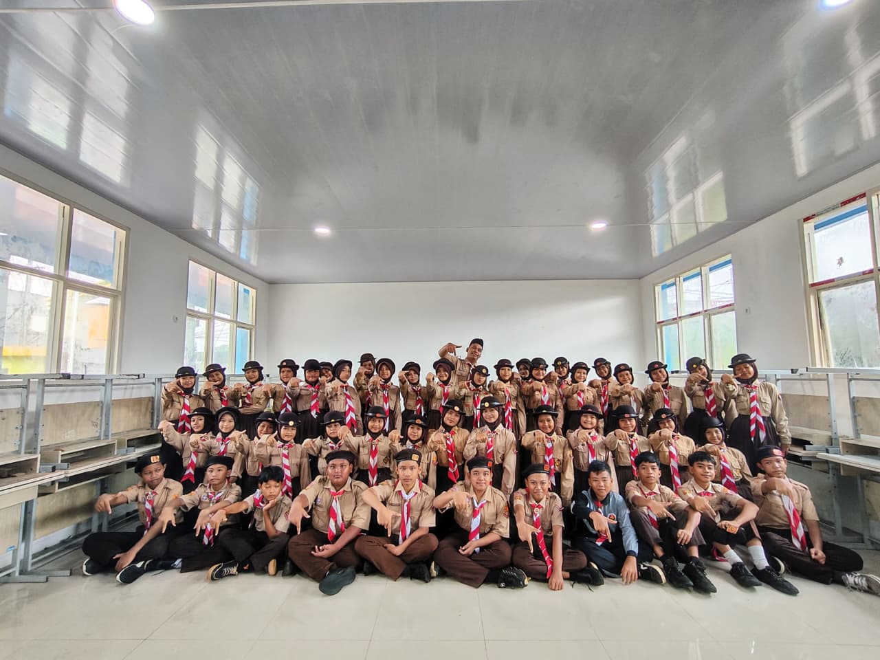 Pelantikan Penggalang Ramu dan Rakit Gugus Depan 08.003–08.004 SMP Negeri 1 Ciampea