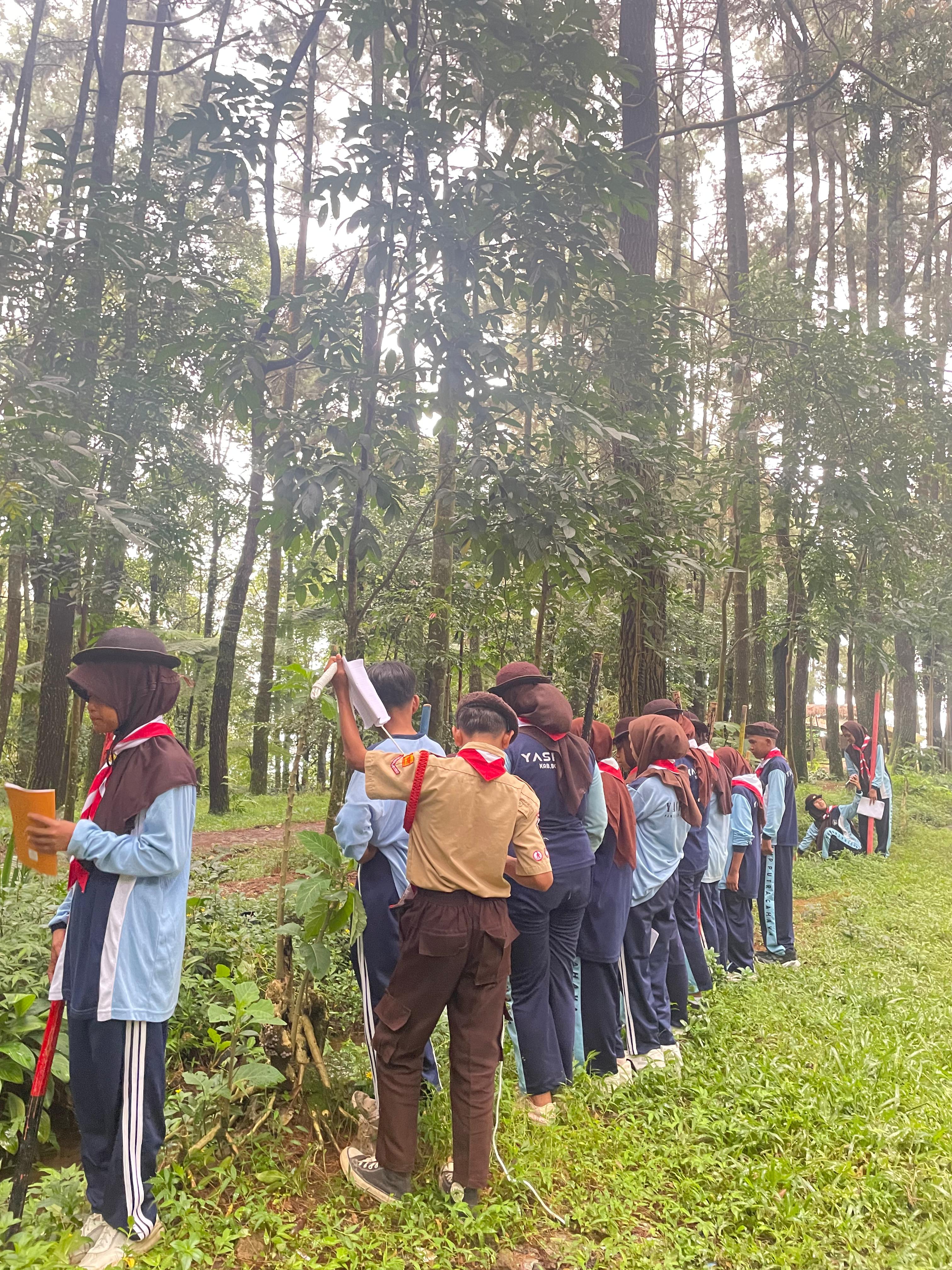 Khidmat dan Penuh Makna, Pramuka SMP Putra Cahaya Gelar Pelantikan Penggalang