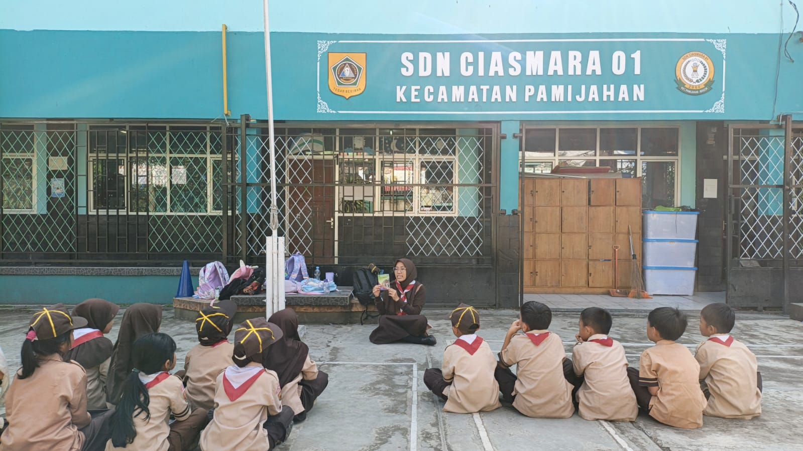 Menanam Nilai Sejak Dini: Siaga SDN Ciasmara 01 Perkuat Dwi Satya, Dwi Dharma, dan Pancasila