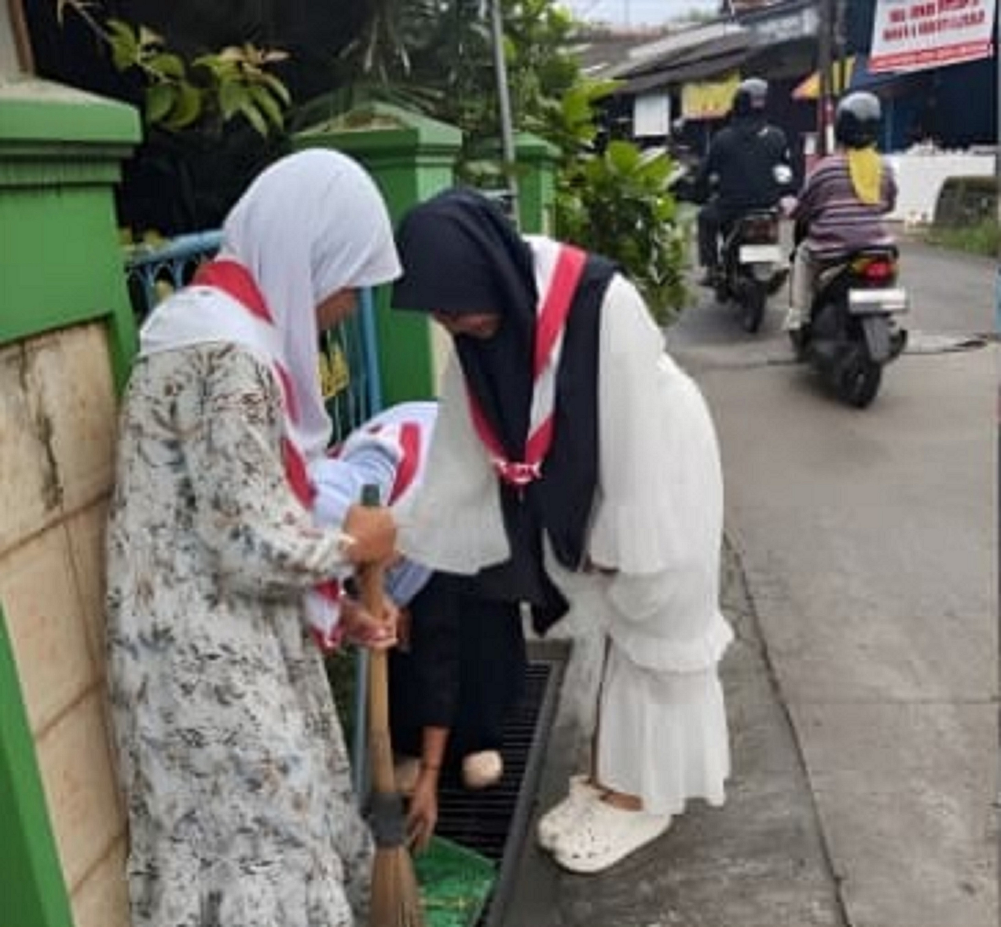 Langkah Kecil, Dampak Besar: PJBL Pramuka SDN Cijujung 02 Bangun Budaya Peduli Lingkungan