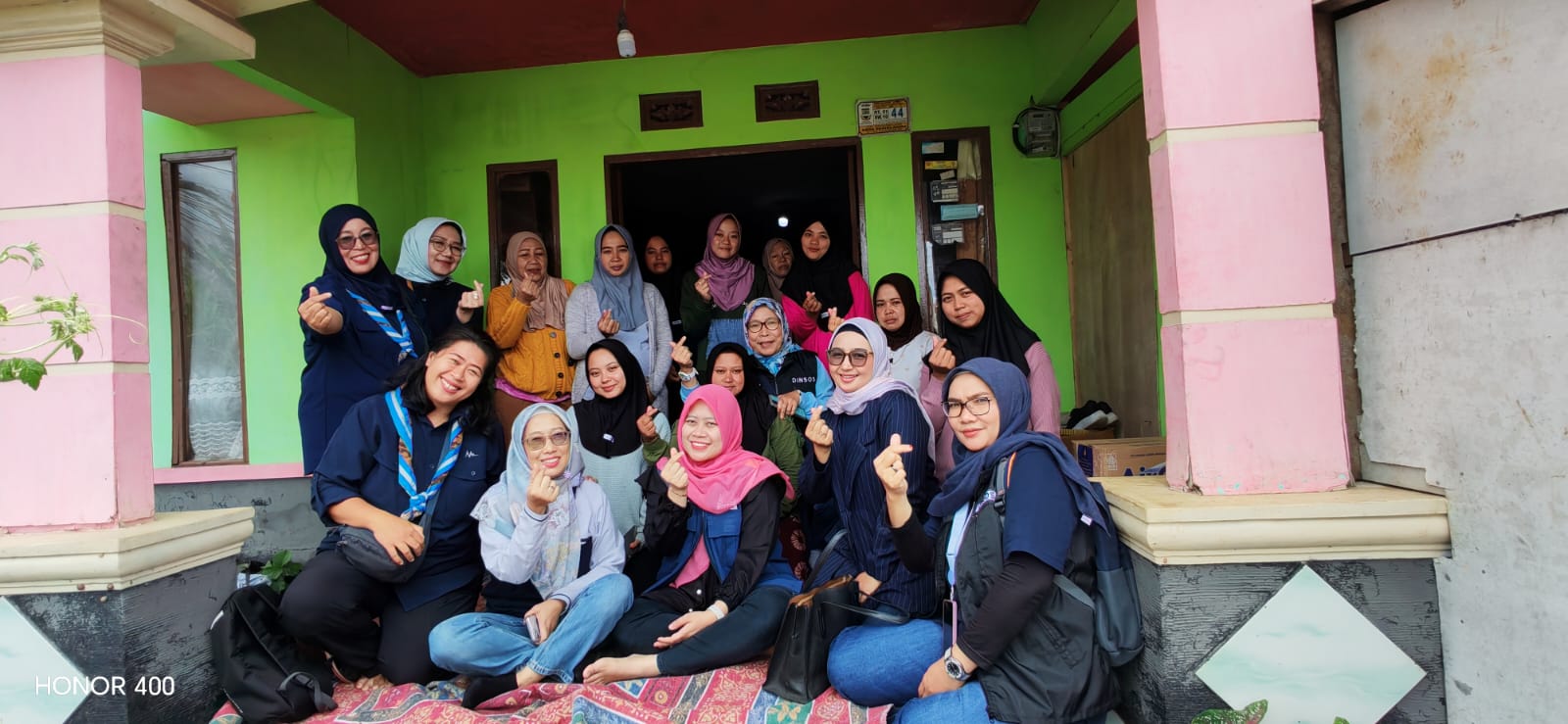 Pramuka Peduli Kwarcab Kab Bogor  Dampingi Kegiatan Trauma Healing Penyintas Longsor Pasir Langu