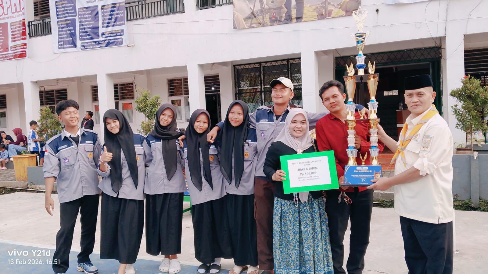SMP PGRI Rumpin Raih Juara Umum Spartan Step Championship Season 2 Piala DPRD