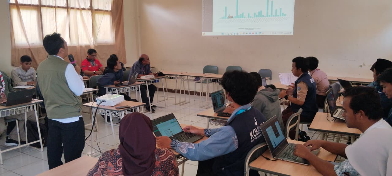 Tingkatkan Kualitas Tim Reportase , Kwartir Ranting Cisarua mengikuti BIMTEK PUSDATIN se- Wilayah III