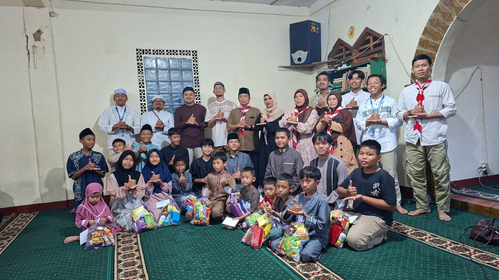 Berbagi Berkah Ramadan, Kwarran Caringin Santuni 30 Anak Yatim Piatu