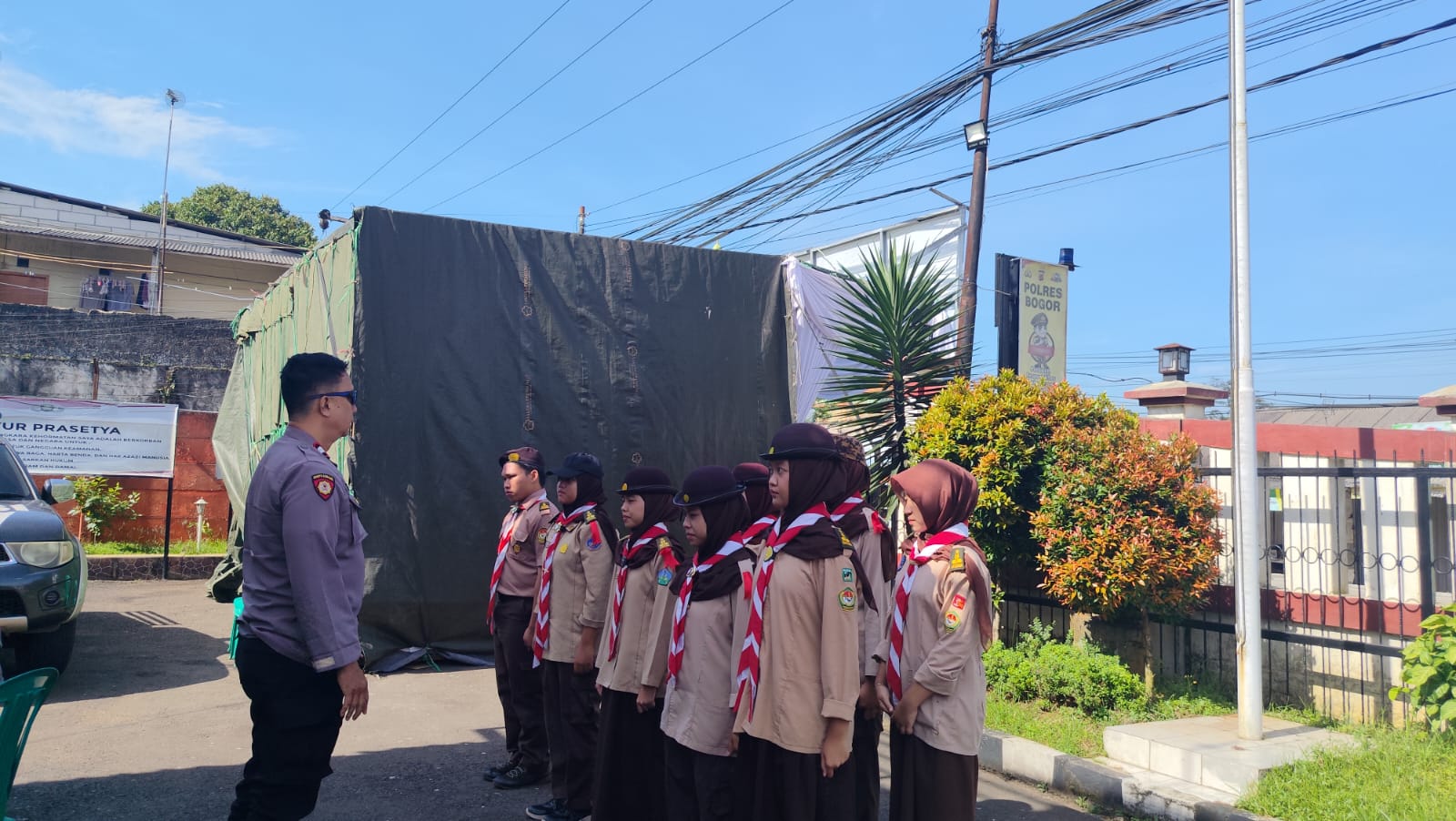 Apel Pagi di Polsek Caringin, Pramuka Caringin Siap Jalankan Karya Bakti Lebaran Hari Ke 3