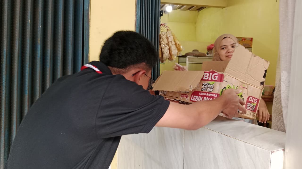 GALANG DANA DONASI UNTUK SANTUNAN ANAK YATIM (HARI PERTAMA)