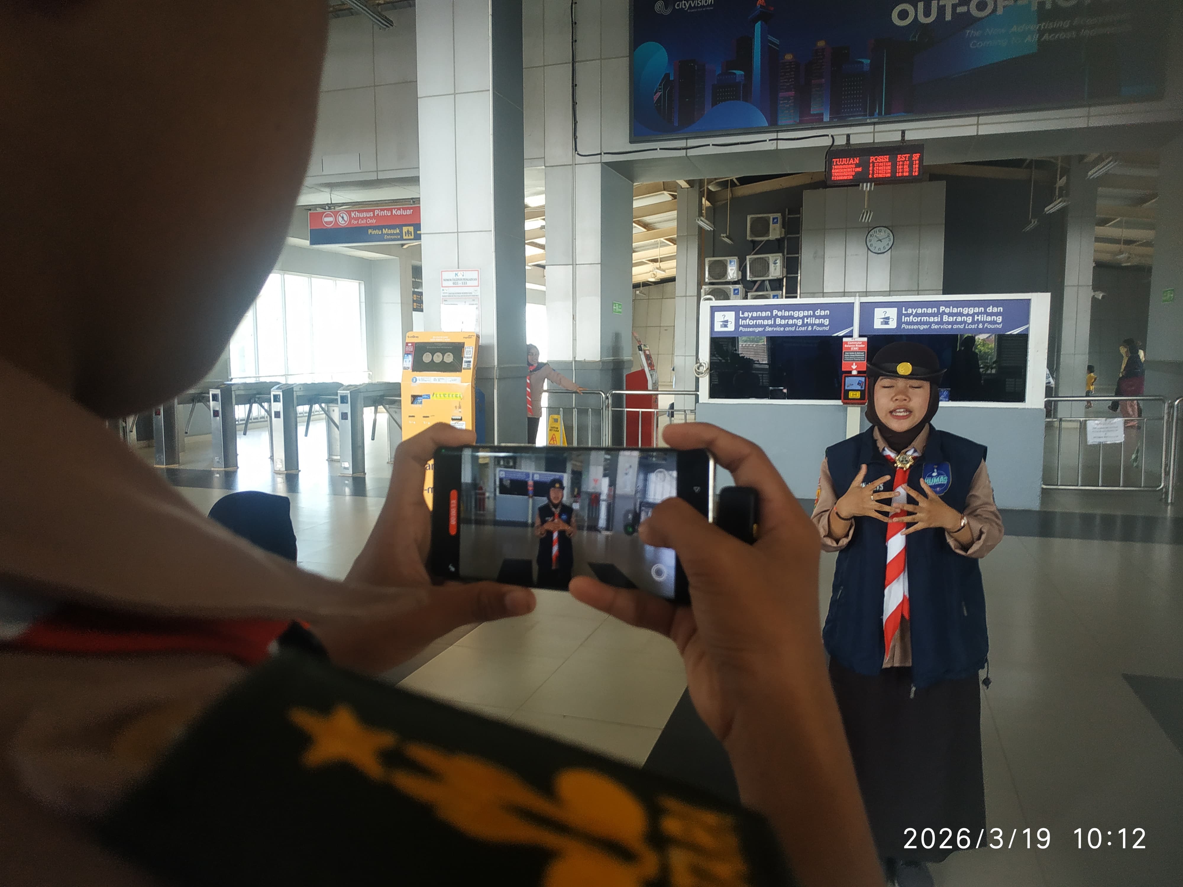 Warta Pandu Parungpanjang Lakukan Live Report di Stasiun Kereta Api Parungpanjang Hari Ke-2 Karya Bakti 2026