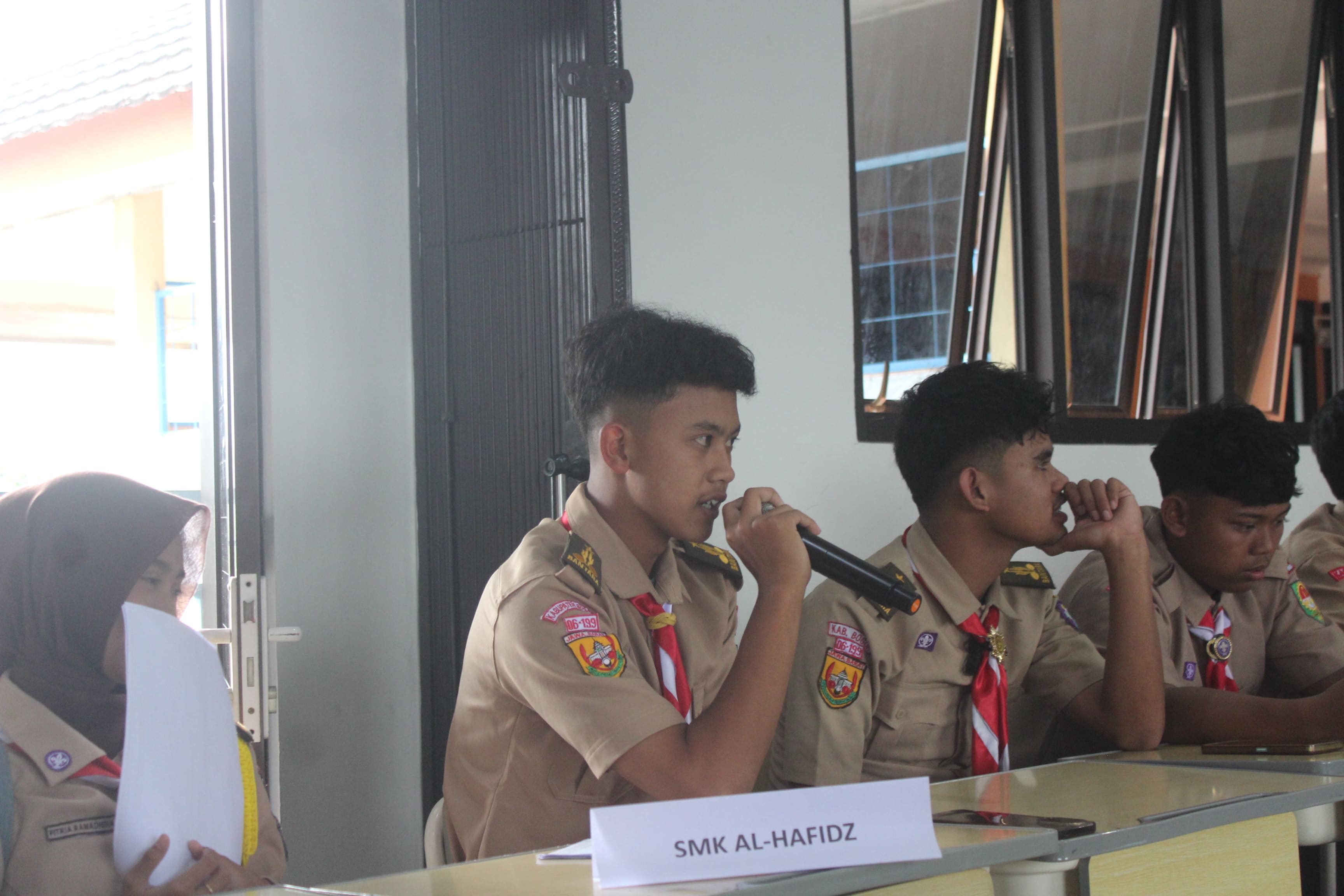 SIDANG PARIPURNA LEUWILIANG BAGIKAN PENGALAMAN DAN PANDANGAN TENTANG KEGIATAN SIDANG PARIPURNA RANTING LEUWILIANG