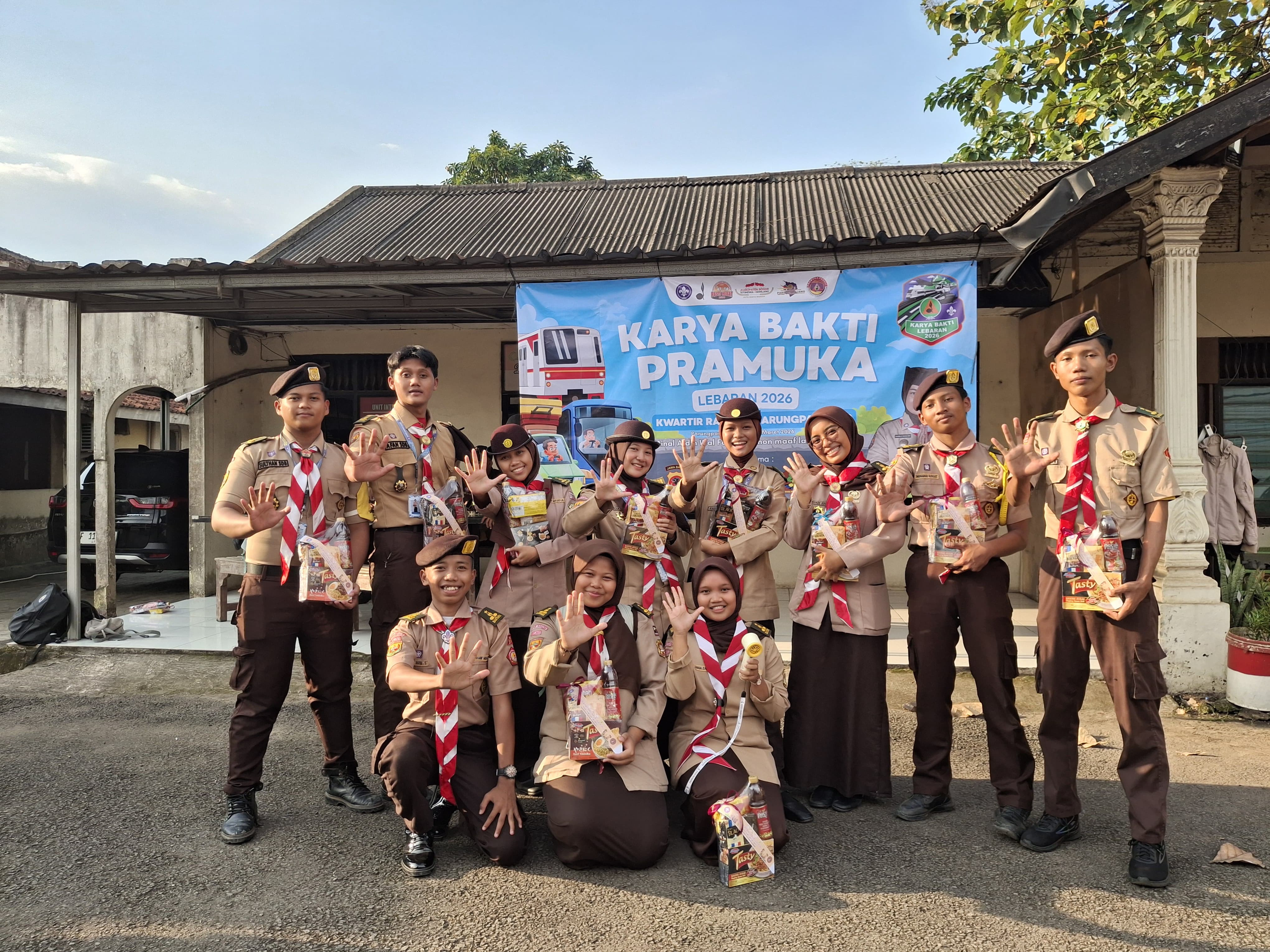 Gugus Depan MAN 5 Bogor Turut Berkontribusi dalam Karya Bakti Lebaran 2026 di Parungpanjang