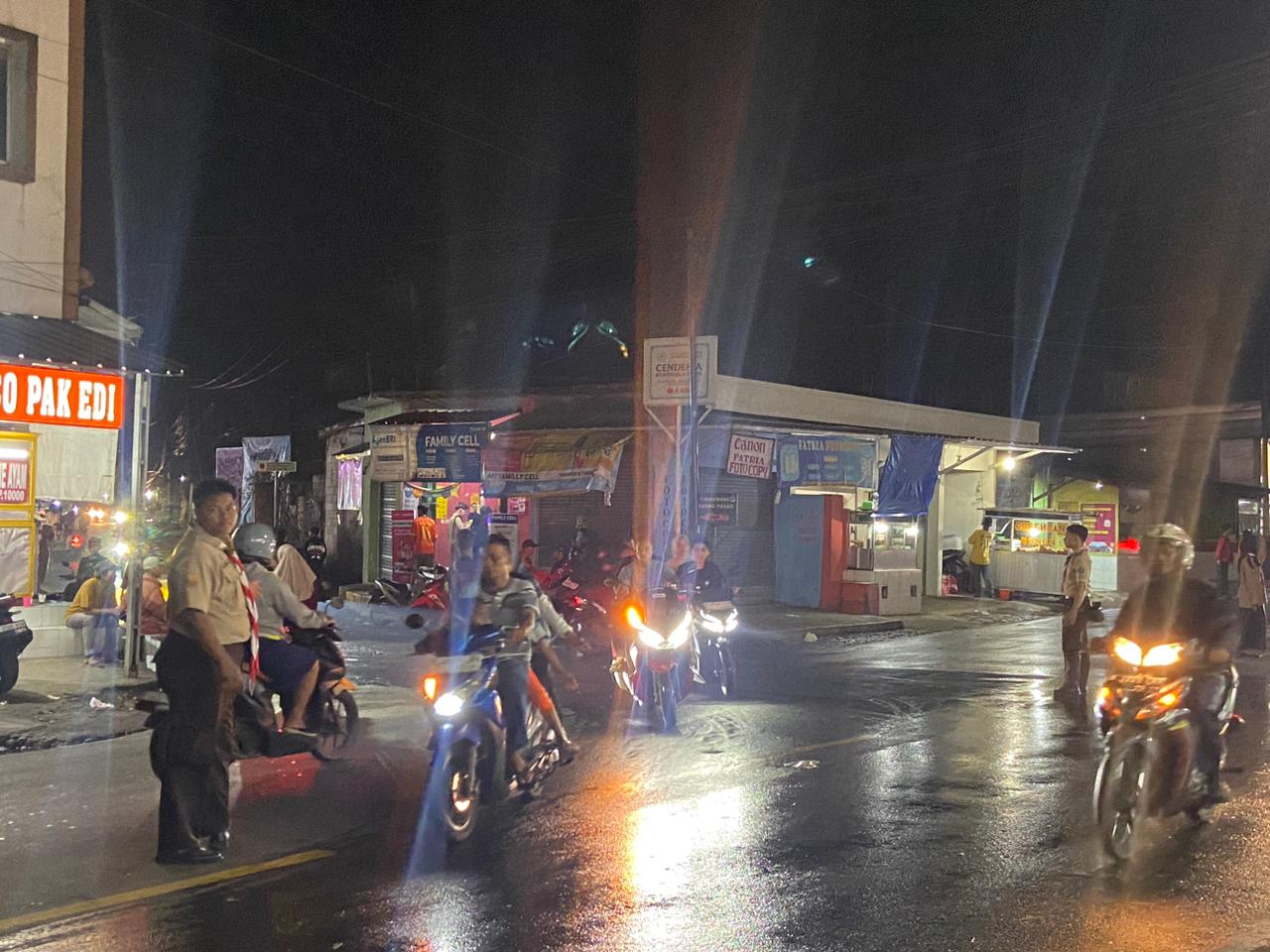 Semangat Pengabdian Pramuka Warnai Kegiatan Karya Bakti Lebaran 2026 di Kwarran Leuwisadeng