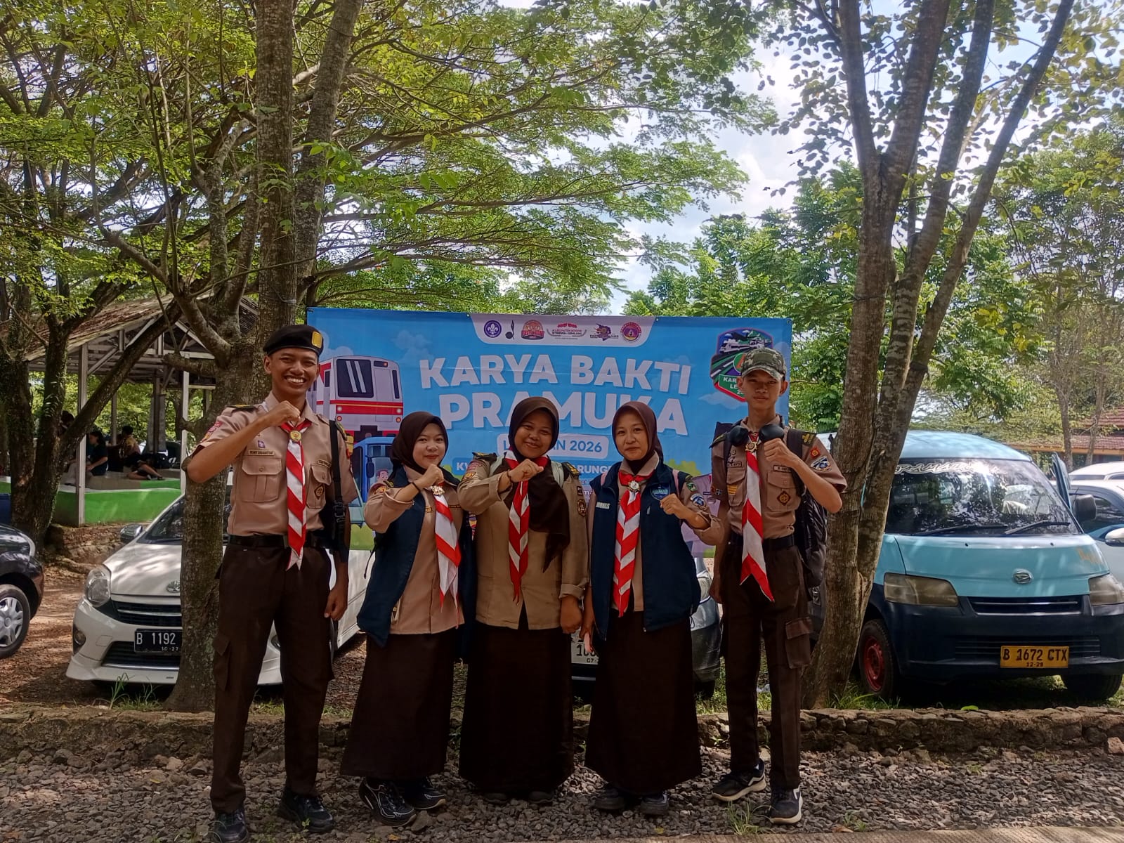 Rekam Dinamika Libur Lebaran, Warta Pandu Parungpanjang Liput Intensif Karya Bakti di Wisata Alam Gunung Dago