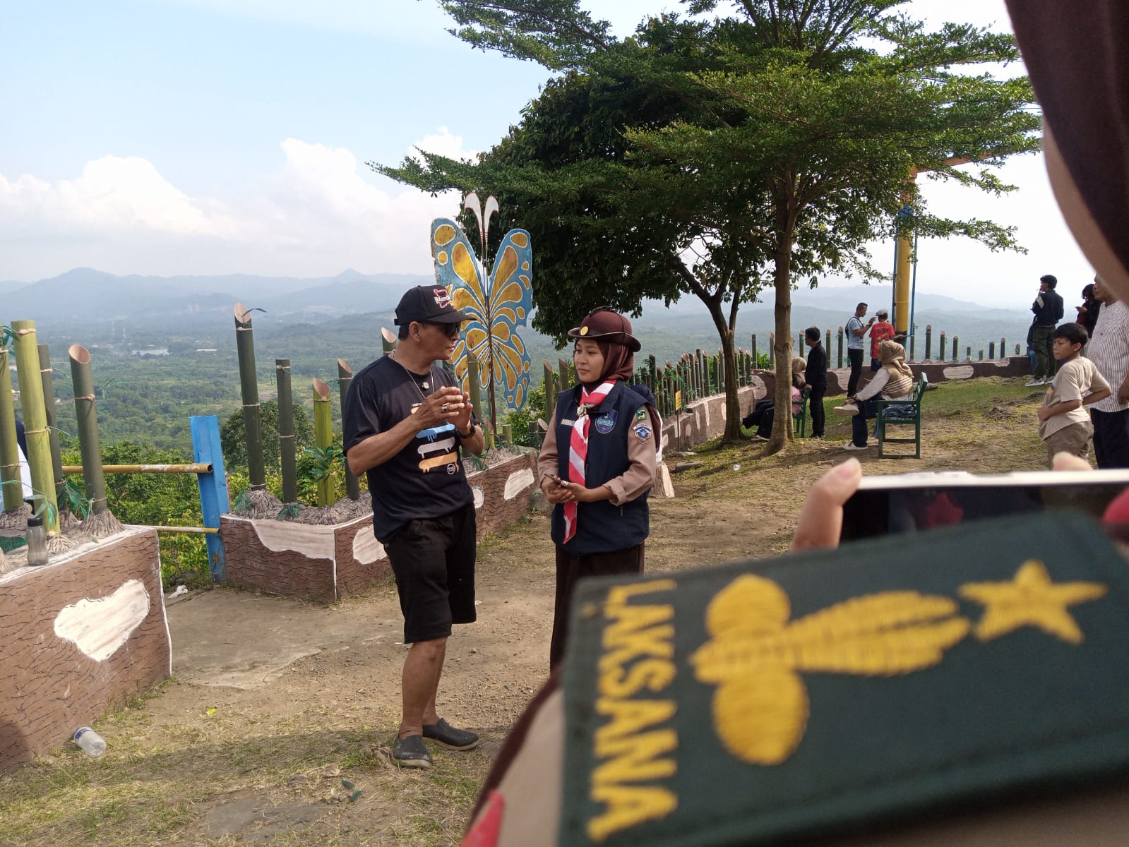 Warta Pandu Parungpanjang Gelar Wawancara Inspiratif Bersama Tokoh Pramuka Tangerang di Wisata Alam Gunung Dago