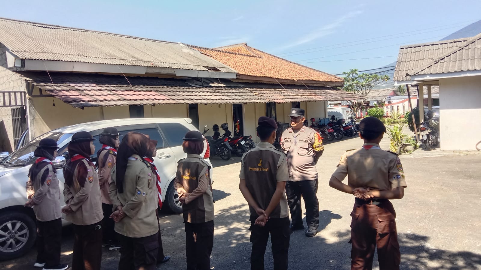 Apel Pagi di Polsek Caringin, Pramuka Mantapkan Kesiapan Karya Bakti Lebaran Hari Keenam