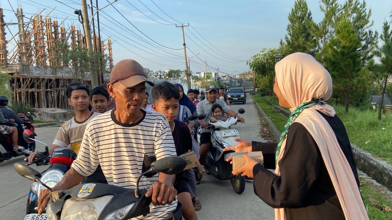 Racana Raden Syami Ad’ji dan Raden Ayu Lasminingrat Hadir untuk Masyarakat, Tebar Keberkahan di Kawasan Citeureup