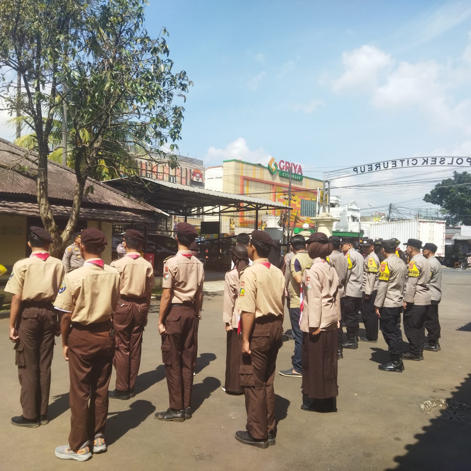 Kapolsek Citeureup Pimpin Apel Pembukaan PAM Lalin, Libatkan Pramuka Kwarran Citeureup