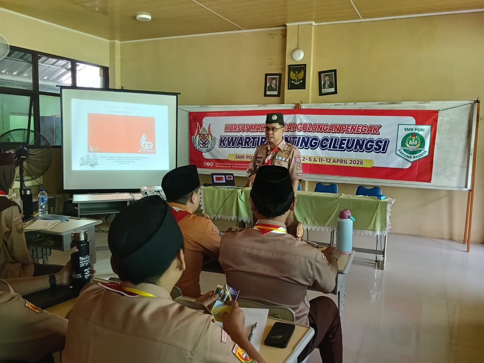 Hari Kedua KMD Penegak, Kwarran Cileungsi Bahas Materi “Dunia Penegak”