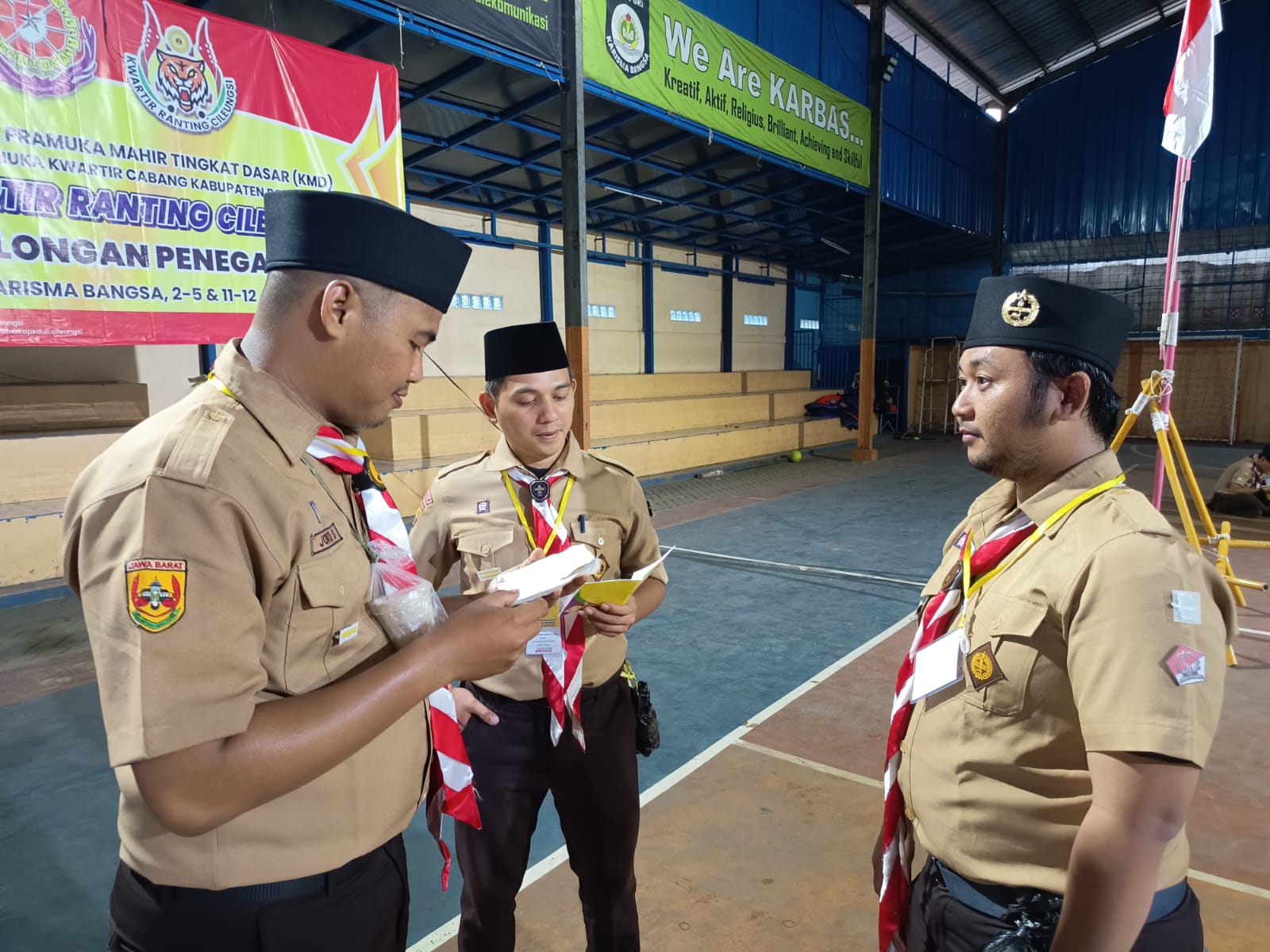 Peserta KMD Golongan Penegak Kwarran Cileungsi Laksanakan Praktik Pengisian SKU