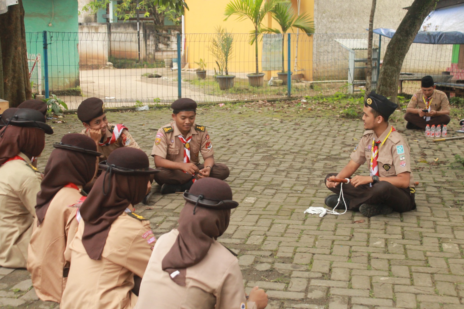 Peserta KMD Golongan Penegak Kwarran Cileungsi Gelar Praktik Mengajar Anggota Pramuka Penegak