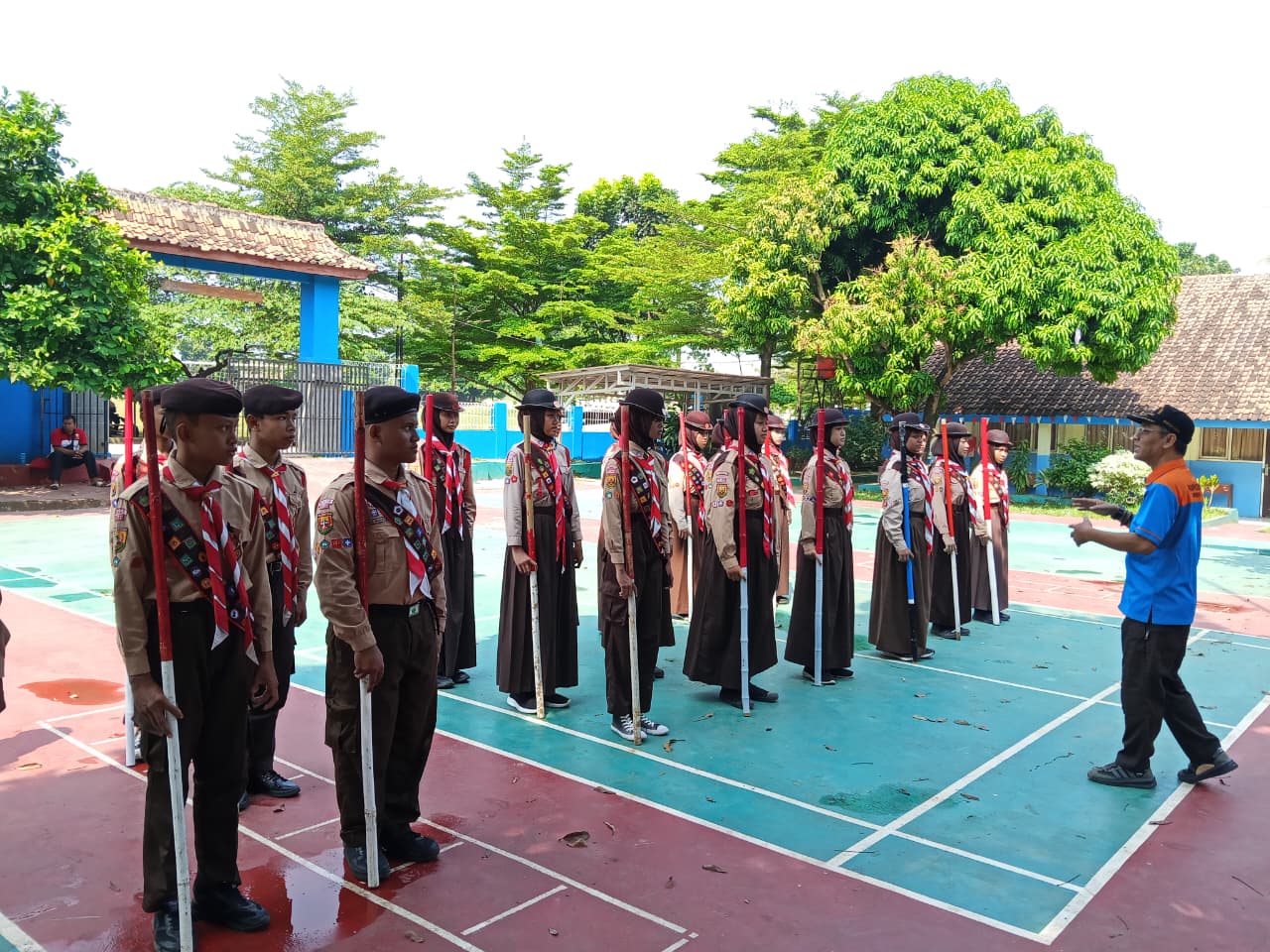 PEMBEKALAN TAPAKAN PRAMUKA GARUDA Latihan Gabungan Pramuka Garuda Tingkat Penggalang Digelar di SDN Klapanunggal 03, Asah Kekompakan dan Keterampilan