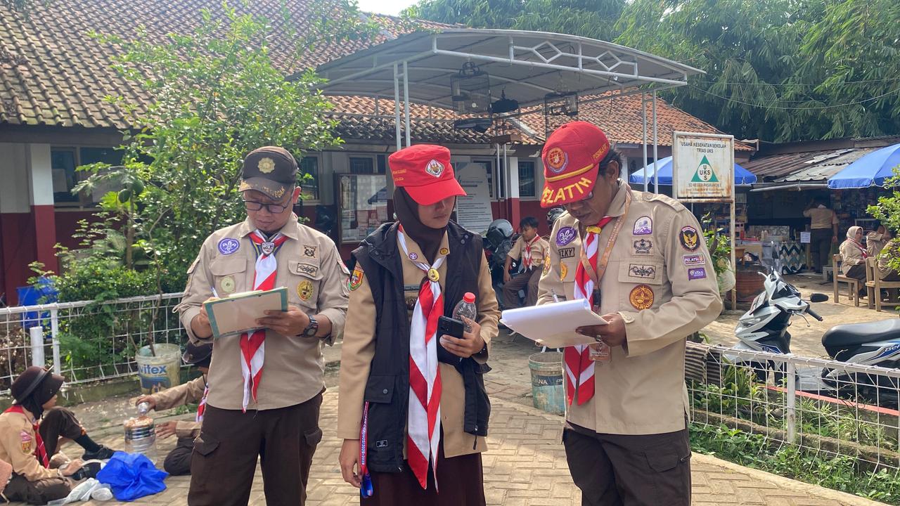 Kegiatan Penjernihan Air LT II Kwartir Ranting Cileungsi Latih Keterampilan dan Kepedulian Lingkungan