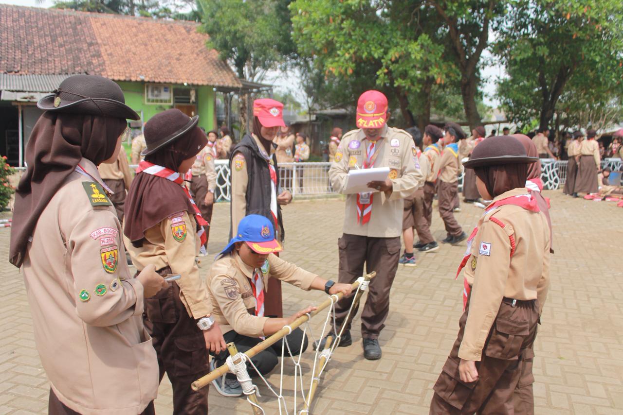 Lomba Tandu dan P3K LT II Kwartir Ranting Cileungsi Latih Ketangkasan Penggalang