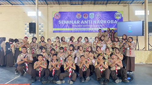 Sanggar Bakti SMK Bina Teknika Cileungsi Ikuti Seminar Anti Narkoba Bersama 400+ Peserta