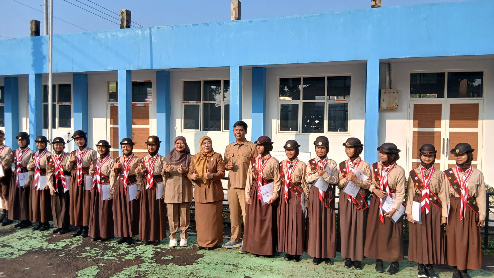 Estafet Keteladanan: Penyematan Pramuka Garuda di SMPN 1 Ciampea
