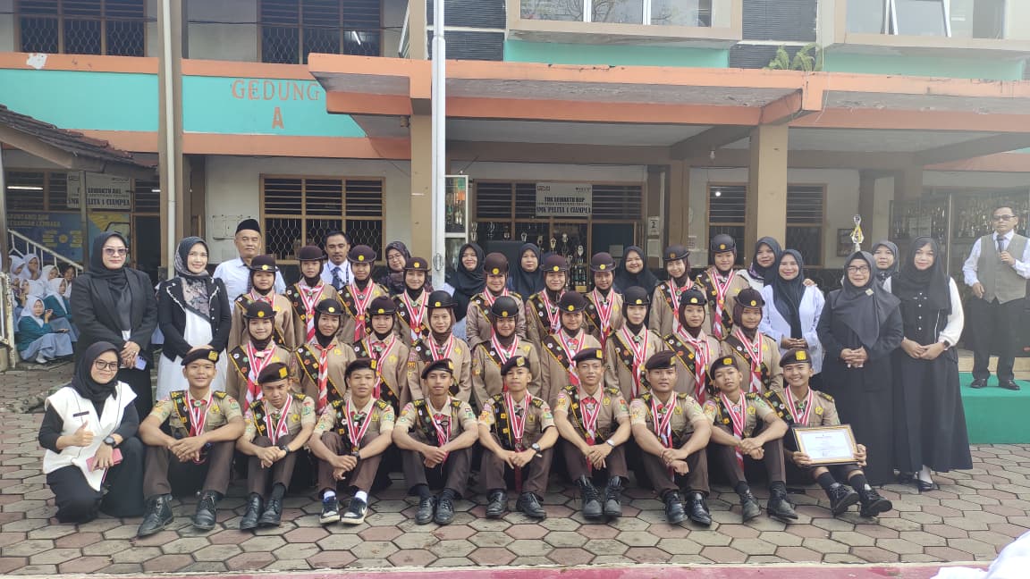 Penyematan Pramuka Garuda Penegak SMK Pelita Ciampea