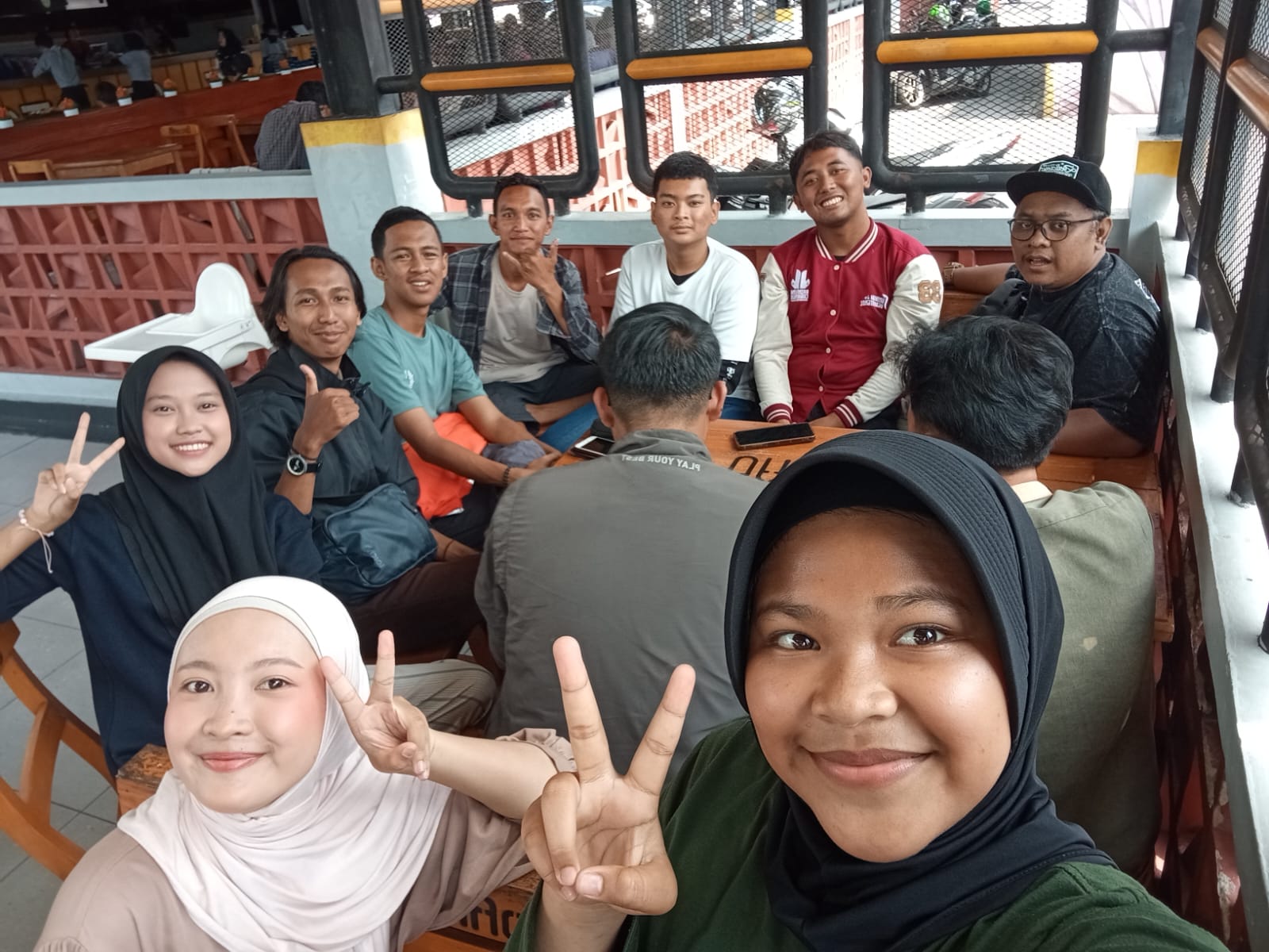 Rapat Koordinasi Bidang Kominfo dan Abdimas Kwarran Tamansari Bahas Program Kerja dan Evaluasi Kegiatan