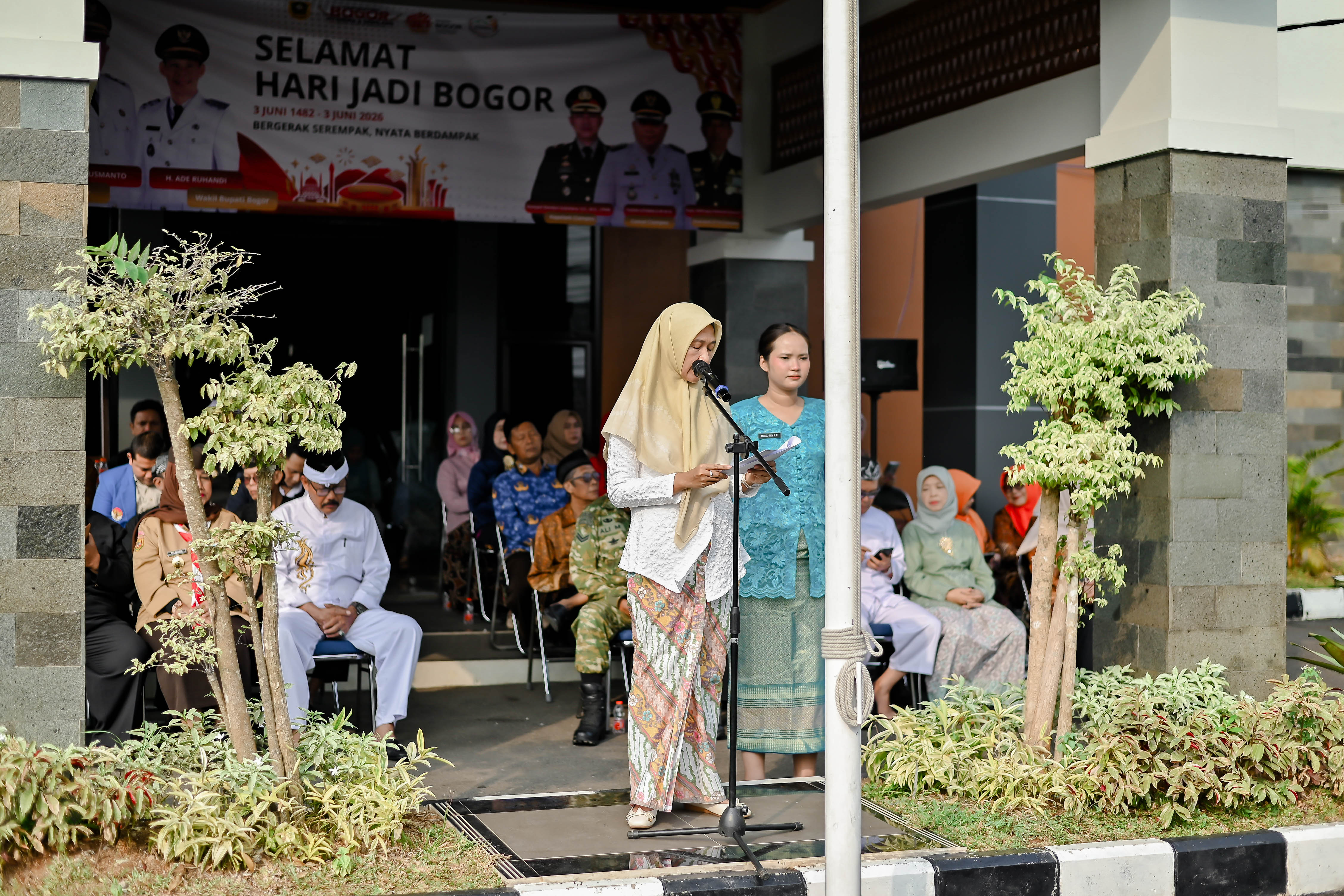 Rayakan HJB ke-544, Sekcam Ciampea Apresiasi Penampilan Memukau Dance Semaphore Kolosal