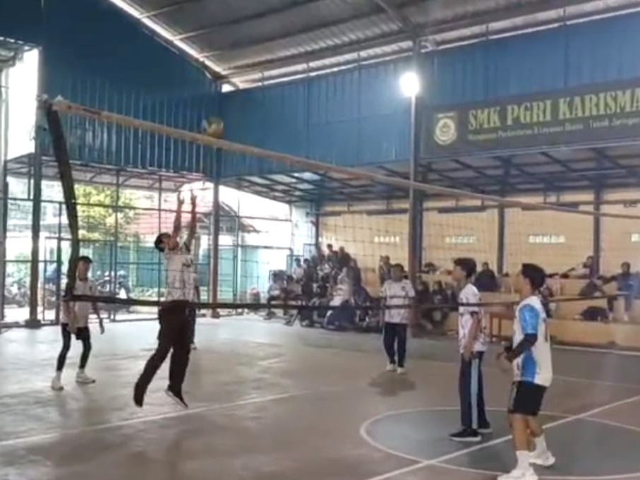Adu Strategi dan Kekompakan, Lomba Voli Putra KANIRA Cileungsi Berlangsung Sengit