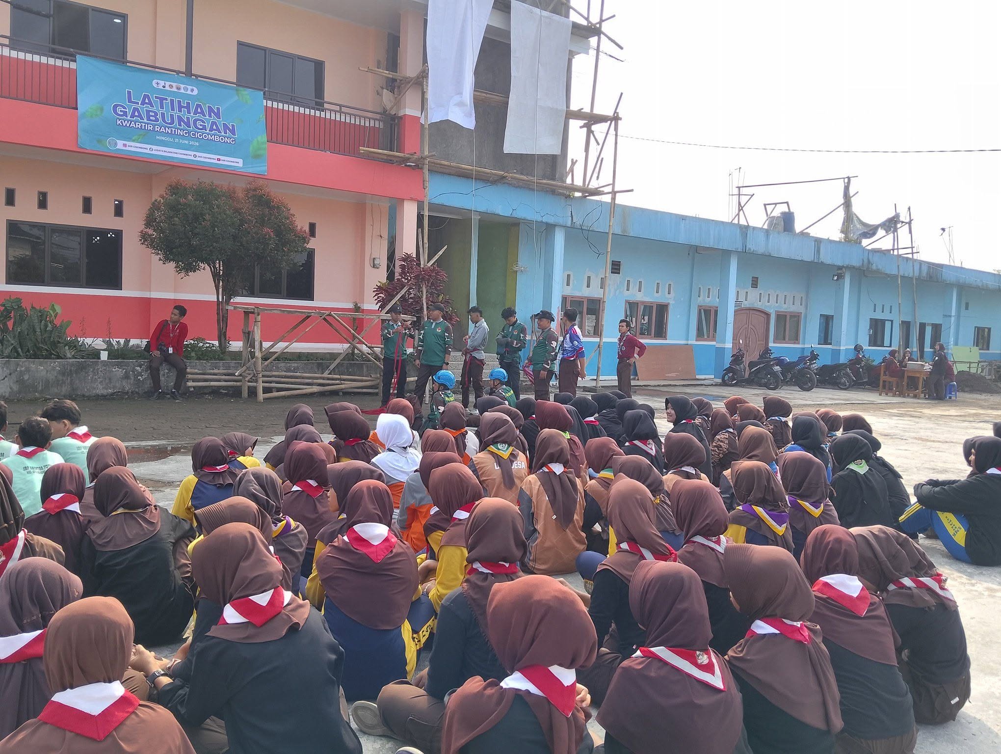 Kwarran Cigombong Gelar Latihan Gabungan Dengan Tema Replling