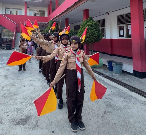 Semangat Pramuka SD Negeri Cibeureum Kwarran Cileungsi Semarakkan Demo Ekstrakurikuler Pada MPLS 2026