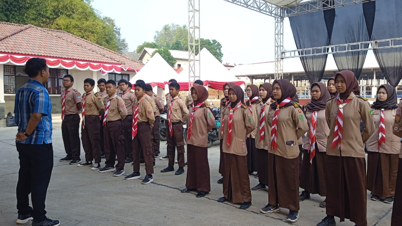 Persiapan Peresmian Pasar Hewan Jonggol, Kwarran Jonggol Gelar Bakti Sosial Bersih-Bersih bersama DKR dan Pramuka Garuda dalam Rangka Bulan Bakti Gerakan Pramuka