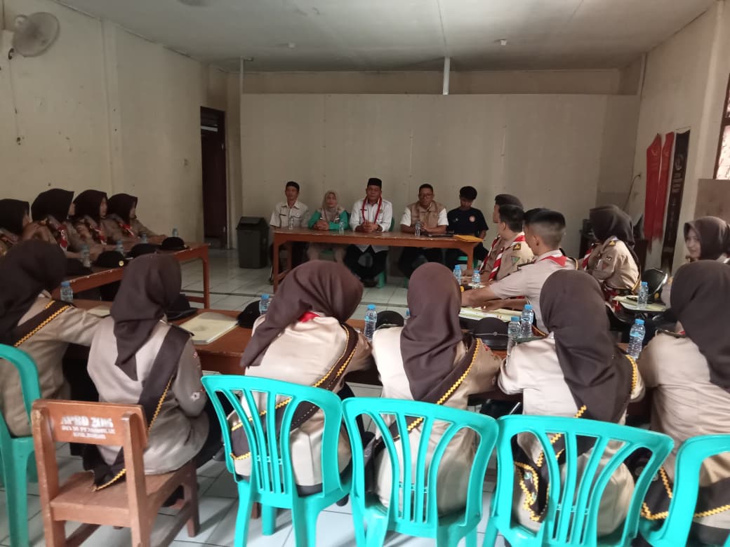 Tim Penilai Pramuka Garuda Kwarran Cariu Laksanakan Verifikasi Berkas Calon Pramuka Garuda Tingkat Kwartir Ranting