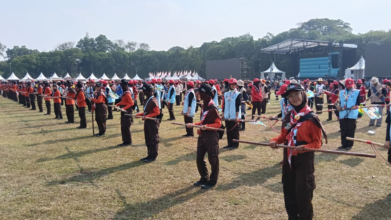 GLADI RESIK KOLONE TONGKAT DI BUMI PERKEMAHAN CIBUBUR, PENGGALANG KABUPATEN BOGOR SIAP TAMPIL DI PEMBUKAAN JAMNAS XII