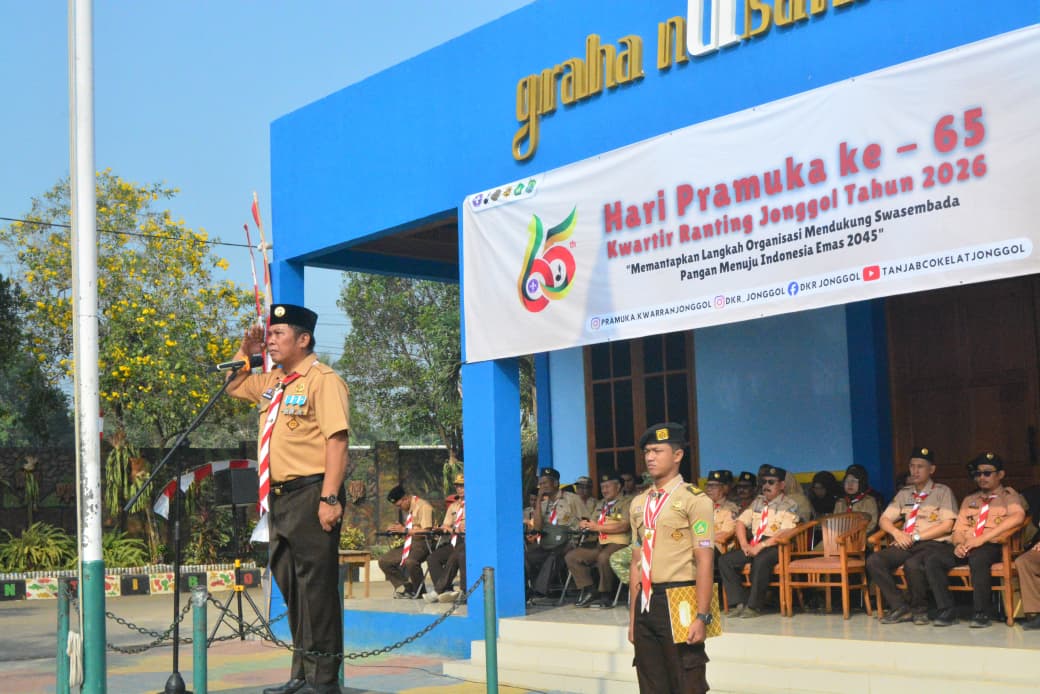 Sekretaris Kecamatan Selaku Sekretaris Mabiran Jonggol Pimpin Upacara Hari Pramuka ke-65 Tingkat Kwarran Jonggol