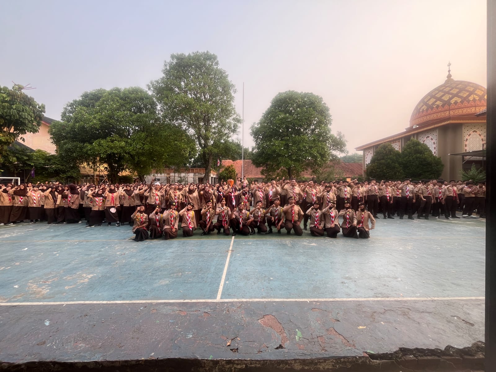 SMAN 1 Tajurhalang Gelar Upacara Penurunan Bendera Peringati Hari Pramuka Ke-65