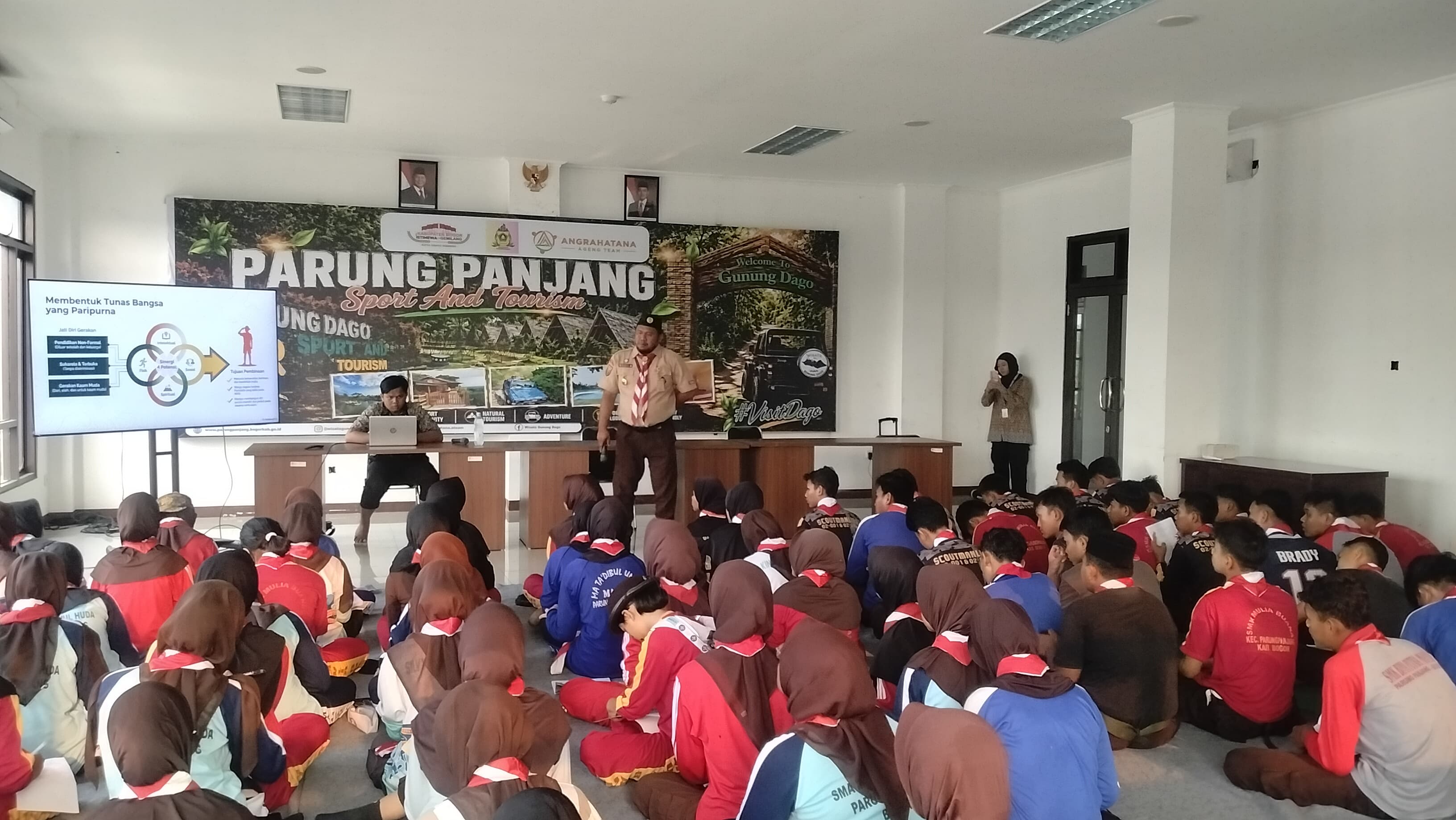 Dianpinsat Kwarran Parungpanjang Latih Keberanian dan Kemampuan Presentasi Peserta