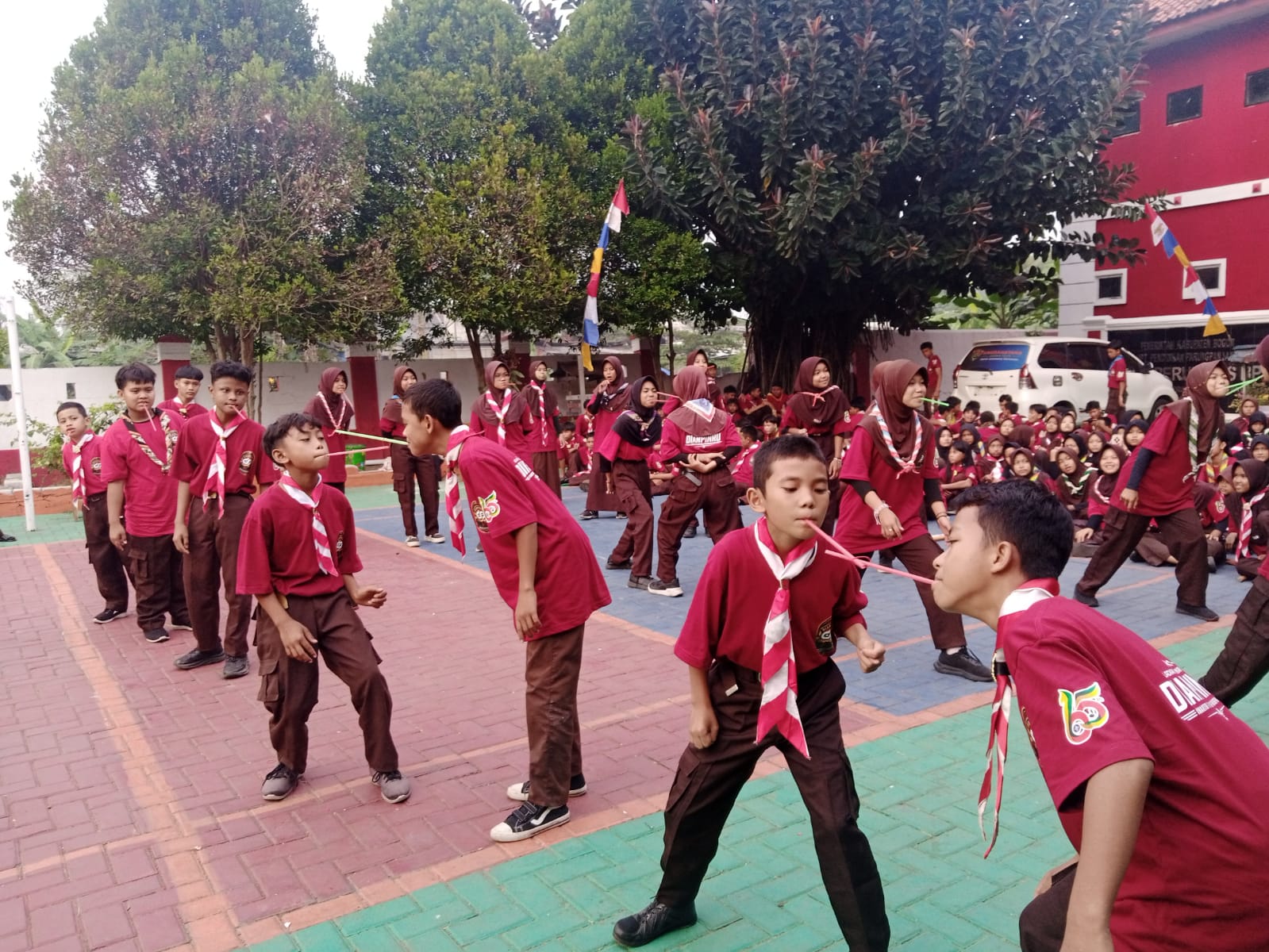 Game Estafet Karet Perkuat Kekompakan Peserta Gladian Pimpinan Regu Parungpanjang
