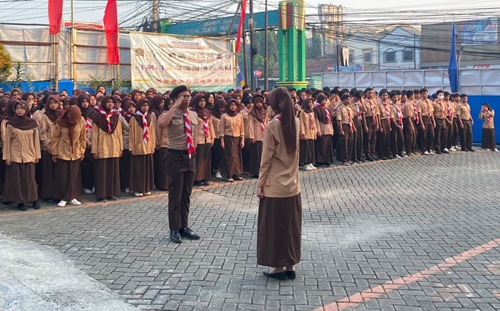 Upacara Hari Pramuka ke-65 digelar Mandiri Oleh SMK Bina Mandiri Multimedia
