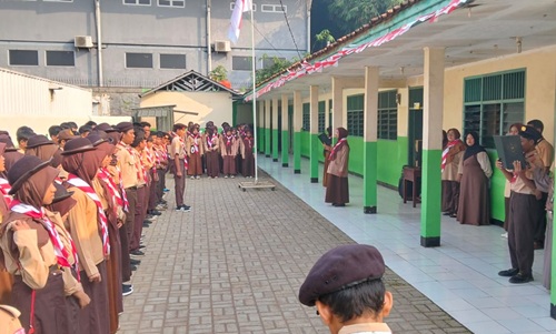 Upacara Hari Pramuka ke-65 digelar MTs Al Furqoniyah
